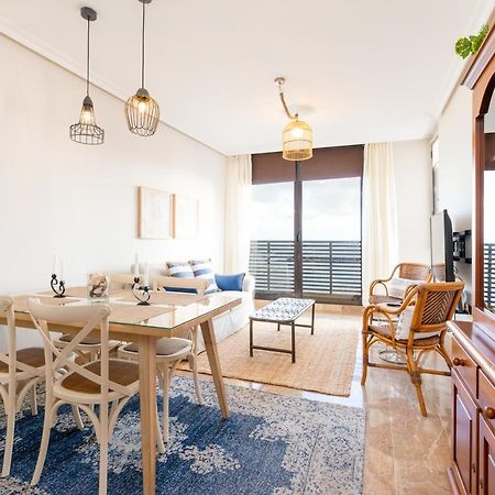Fee4Me: First Line Luxury Apartment อาร์เรซิเฟ ภายนอก รูปภาพ
