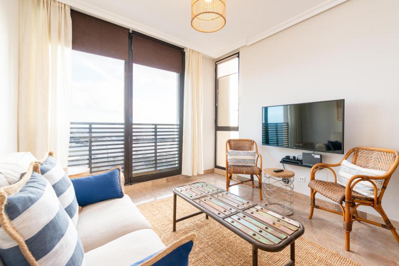 Fee4Me: First Line Luxury Apartment อาร์เรซิเฟ ภายนอก รูปภาพ