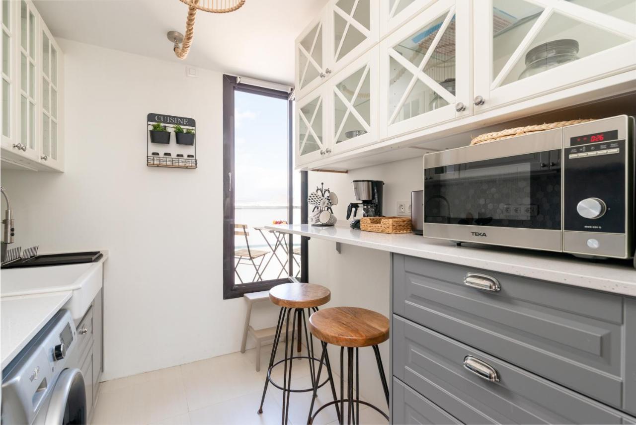 Fee4Me: First Line Luxury Apartment อาร์เรซิเฟ ภายนอก รูปภาพ