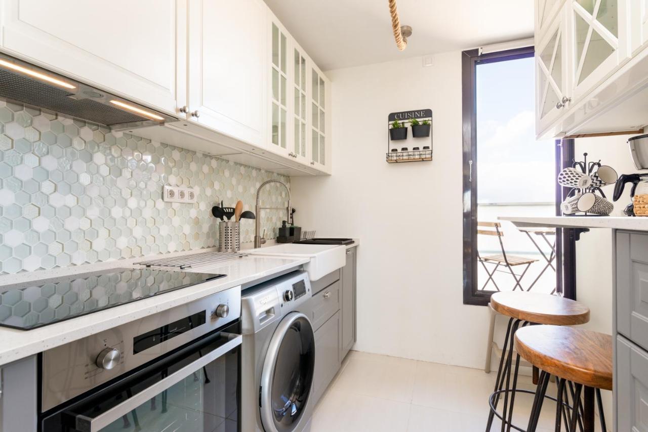 Fee4Me: First Line Luxury Apartment อาร์เรซิเฟ ภายนอก รูปภาพ